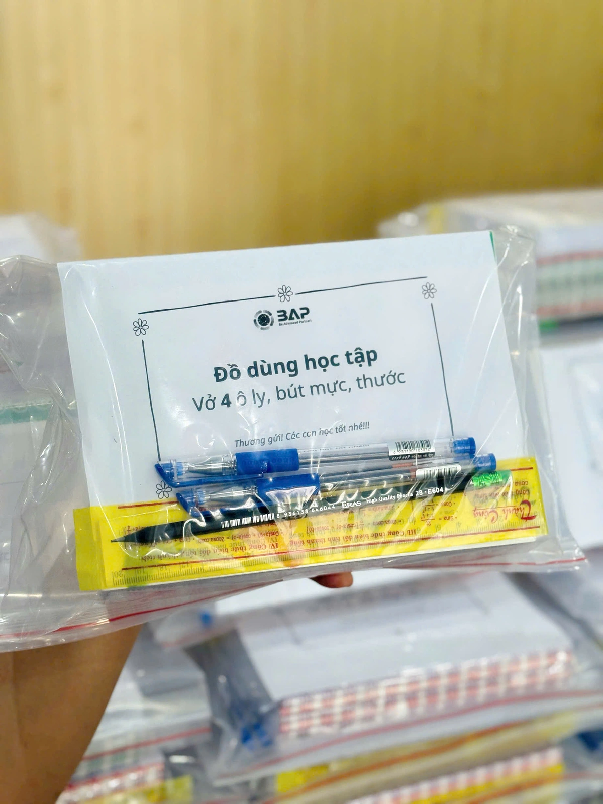 Bộ dụng cụ học tập BAP Bên Bạn gửi đến các em 💙